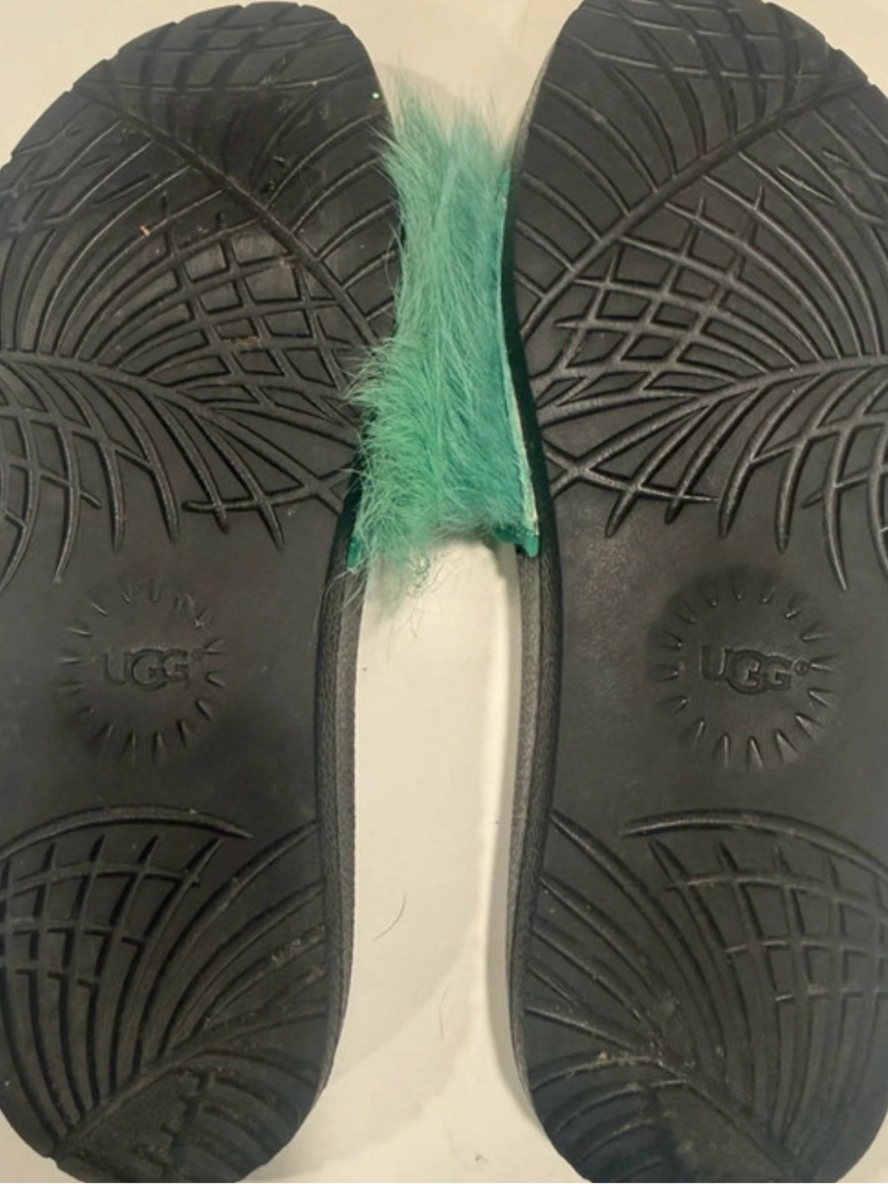 NWT SIZE 9 UGG slides - Picture 4 of 7